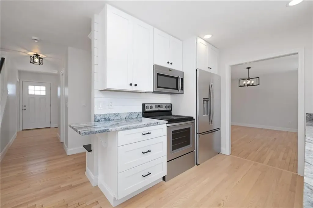 36 Kinnicutt Avenue Warren RI 02885