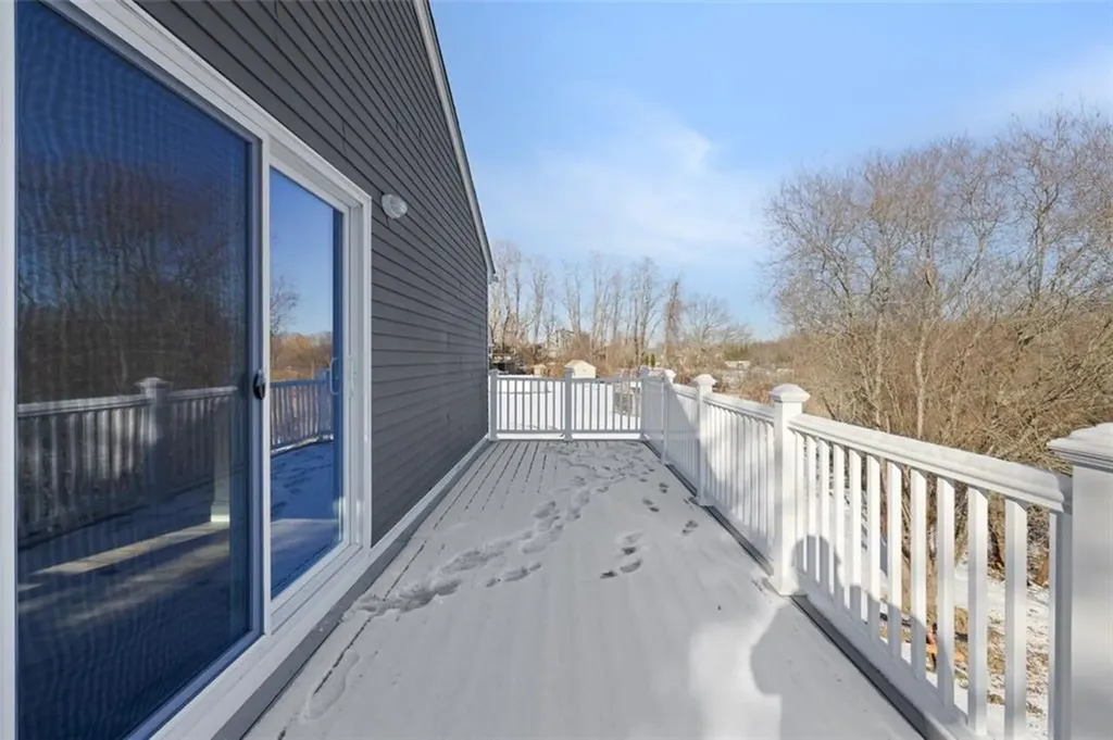 36 Kinnicutt Avenue Warren RI 02885