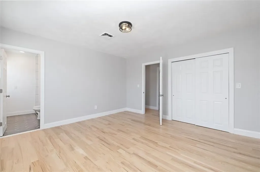 36 Kinnicutt Avenue Warren RI 02885