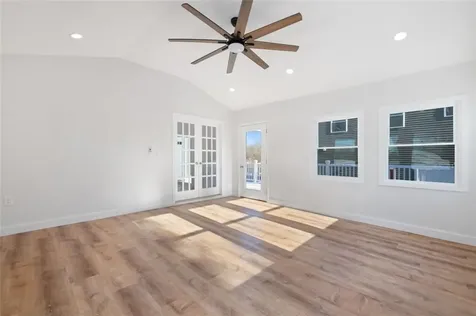 36 Kinnicutt Avenue Warren RI 02885