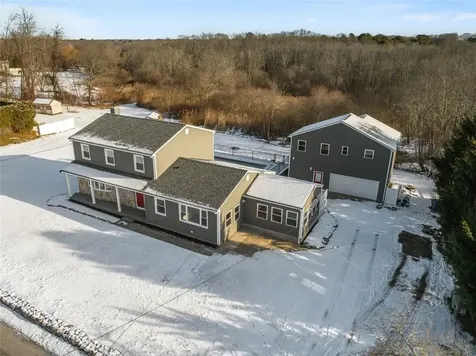 36 Kinnicutt Avenue Warren RI 02885