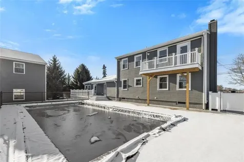 36 Kinnicutt Avenue Warren RI 02885