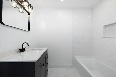 36 Kinnicutt Avenue Warren RI 02885