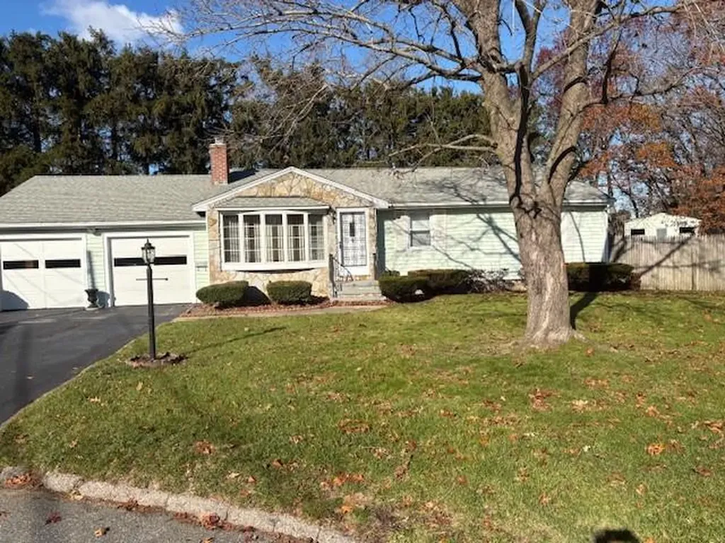 67 Ashwood Circle Warwick RI 02886