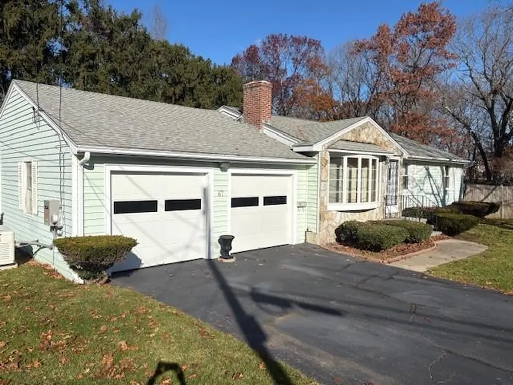 67 Ashwood Circle Warwick RI 02886
