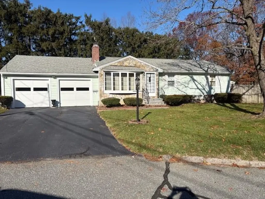 67 Ashwood Circle Warwick RI 02886