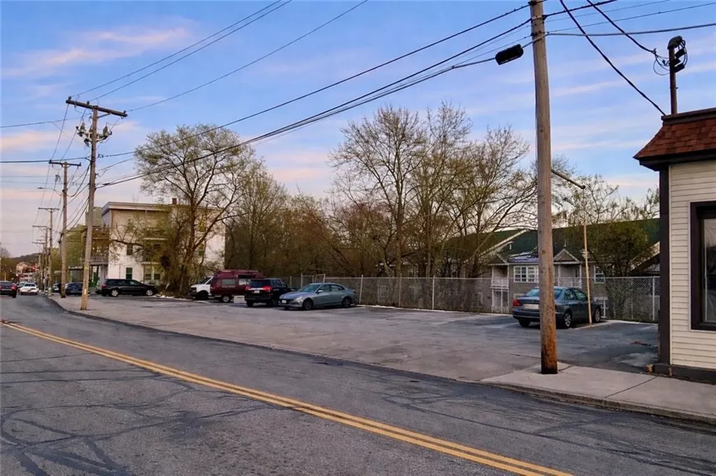 1081 Social Street Woonsocket RI 02895