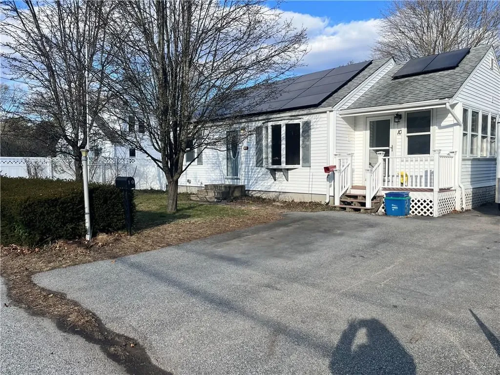 10 Rosemary Drive North Kingstown RI 02852