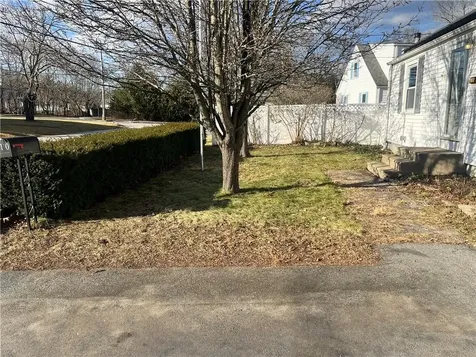 10 Rosemary Drive North Kingstown RI 02852