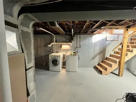 10 Rosemary Drive North Kingstown RI 02852