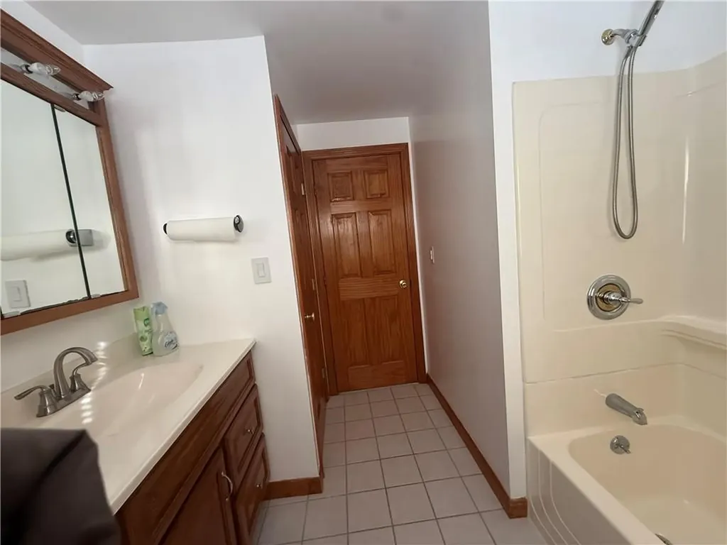 53 Whipple Avenue Barrington RI 02806