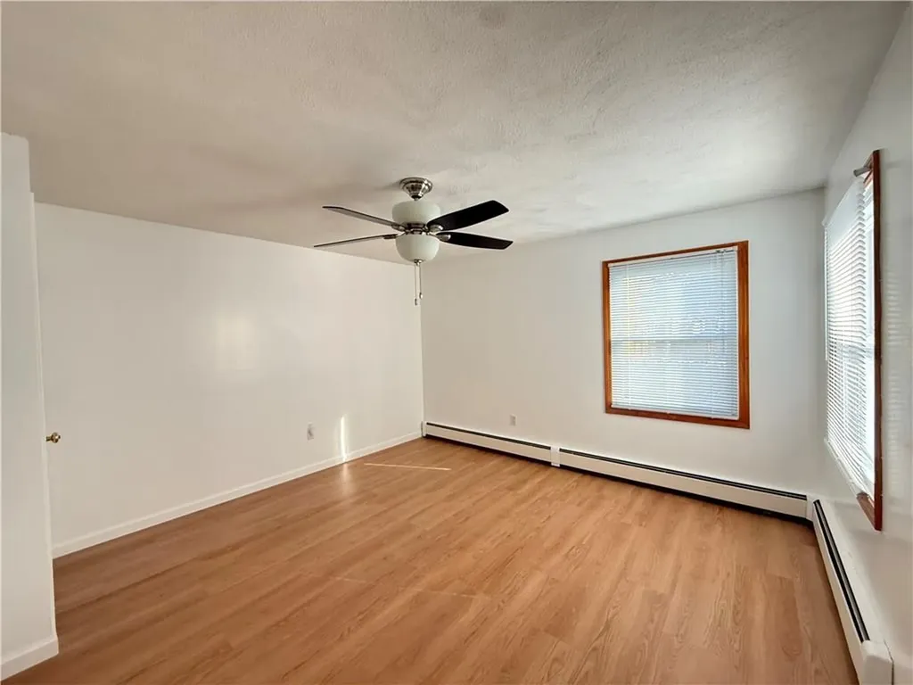 53 Whipple Avenue Barrington RI 02806