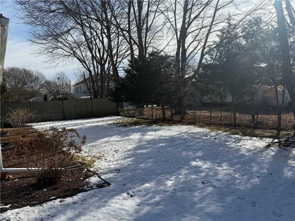 53 Whipple Avenue Barrington RI 02806