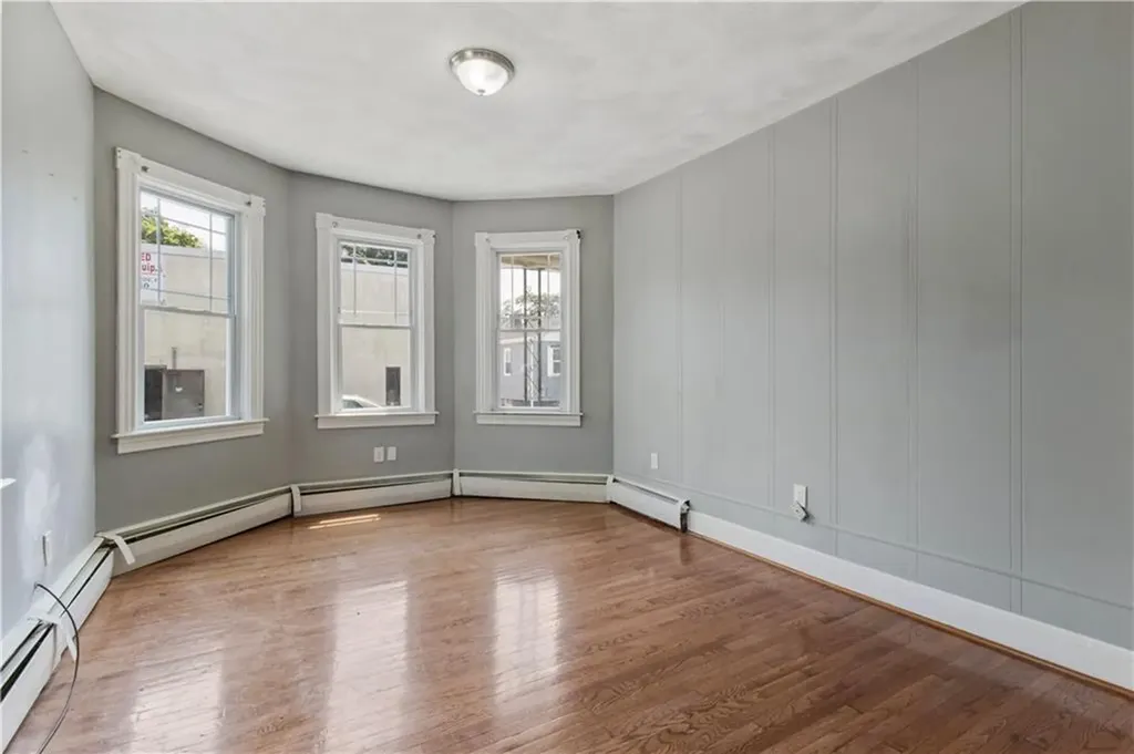 11 Roosevelt Street North Providence RI 02904