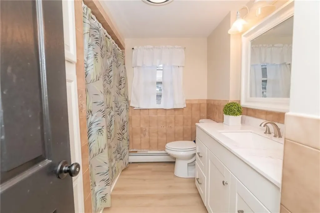 2 Ash Lane North Providence RI 02911