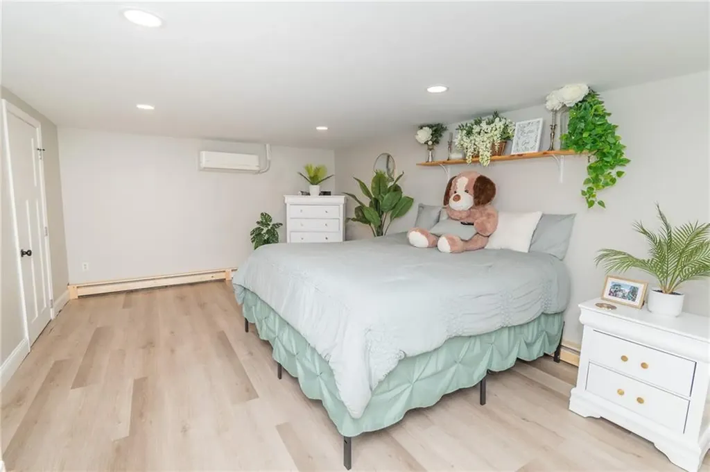 2 Ash Lane North Providence RI 02911