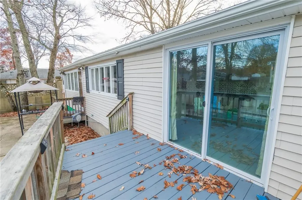 2 Ash Lane North Providence RI 02911