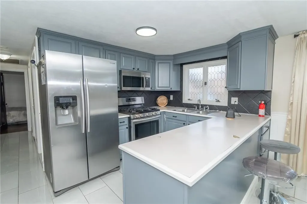 2 Ash Lane North Providence RI 02911