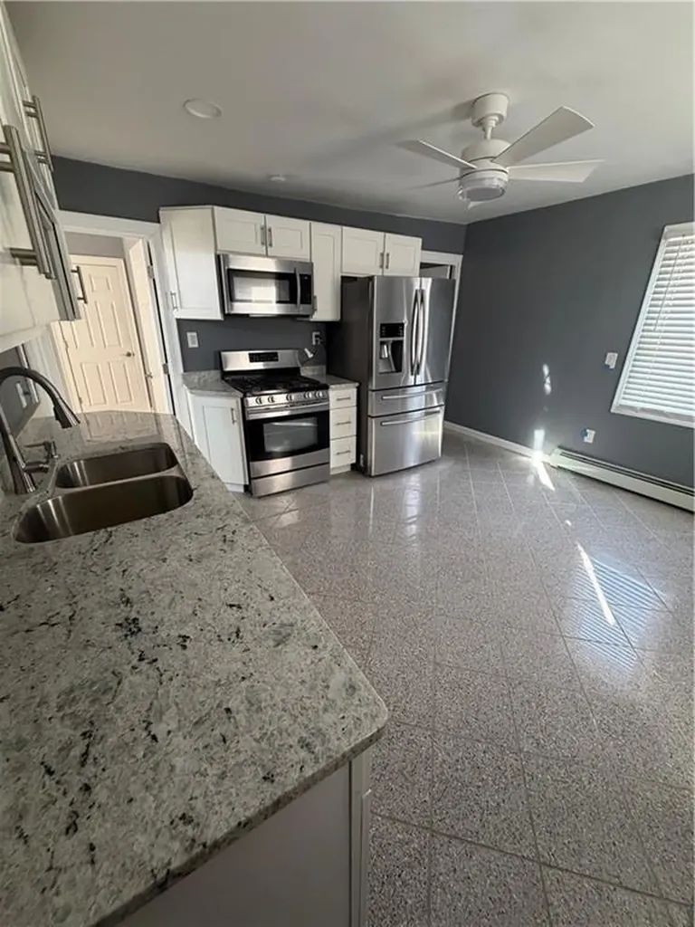 24 De Soto Street Providence RI 02909