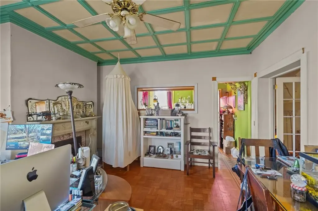 118 Arnold Avenue Cranston RI 02905