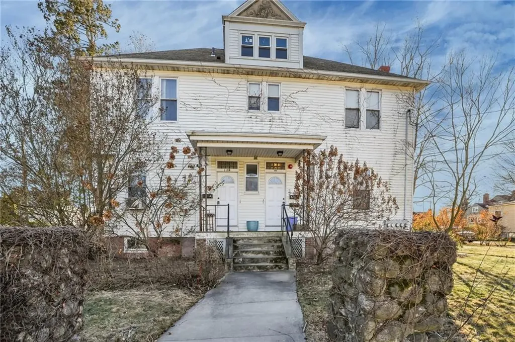 118 Arnold Avenue Cranston RI 02905