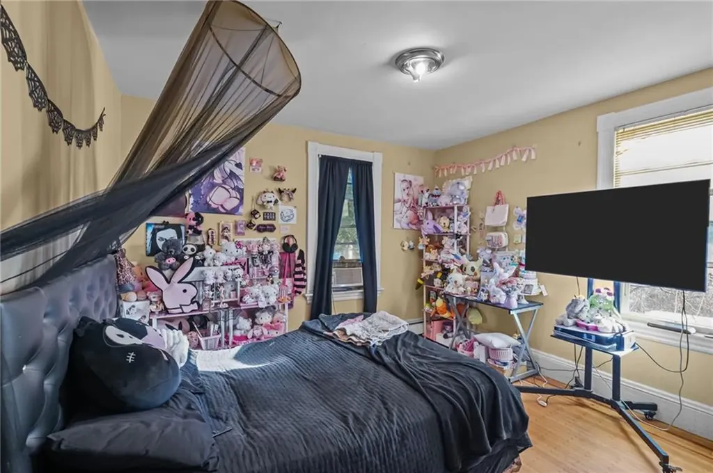 118 Arnold Avenue Cranston RI 02905