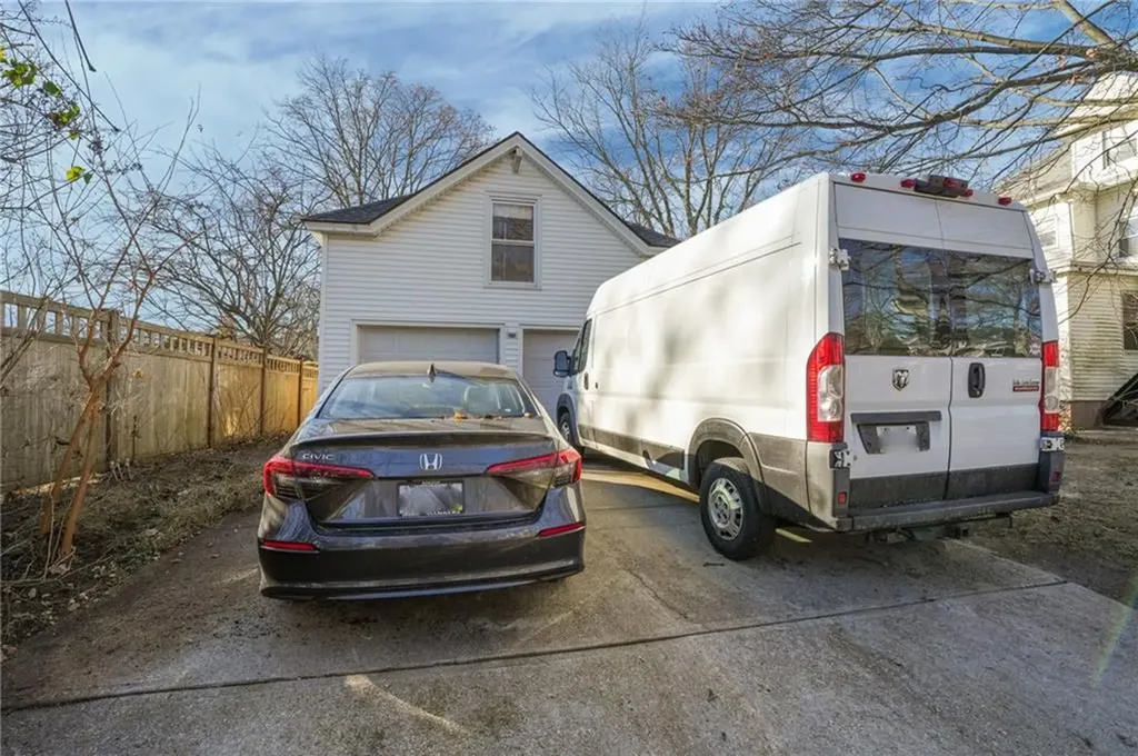 118 Arnold Avenue Cranston RI 02905