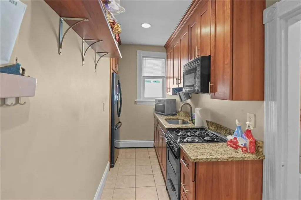 118 Arnold Avenue Cranston RI 02905