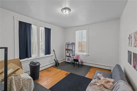 118 Arnold Avenue Cranston RI 02905