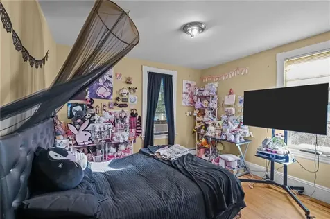 118 Arnold Avenue Cranston RI 02905