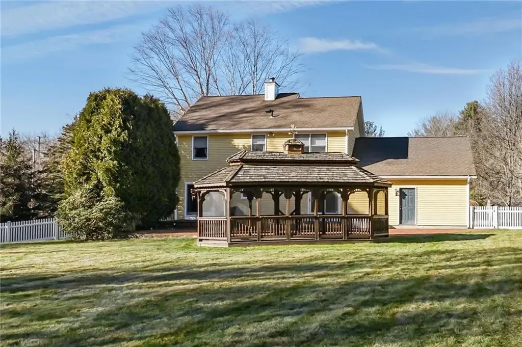 1 Hanton City Trail Smithfield RI 02917