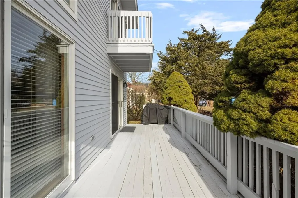 71 Willow Road Charlestown RI 02813