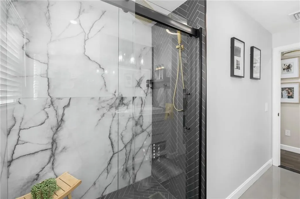 54 Salem Avenue Cranston RI 02920