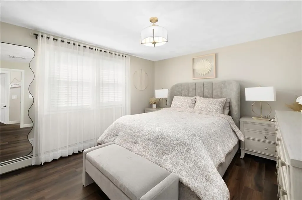 54 Salem Avenue Cranston RI 02920