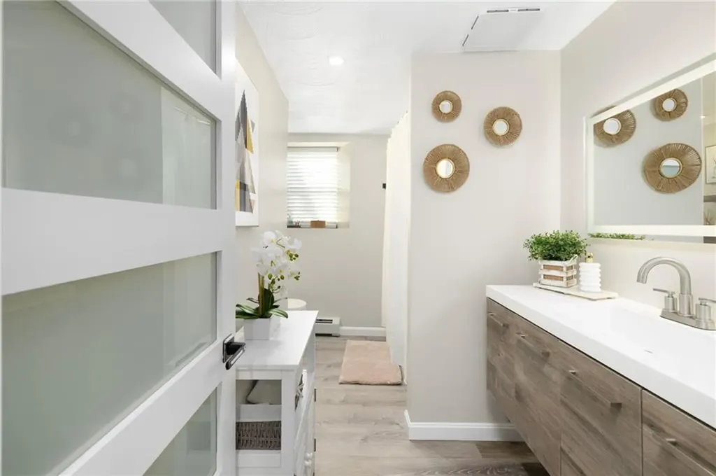 54 Salem Avenue Cranston RI 02920