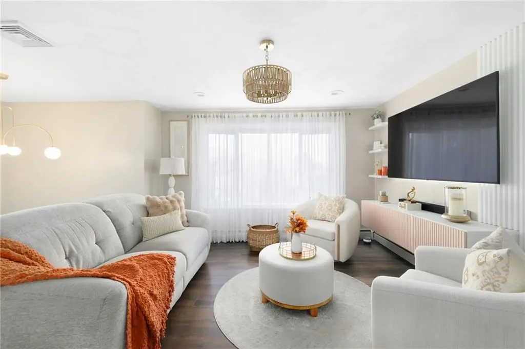 54 Salem Avenue Cranston RI 02920