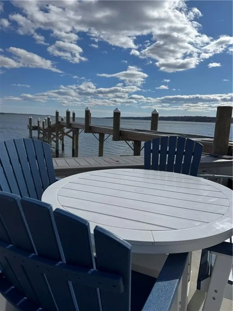 395 Park Avenue Portsmouth RI 02871