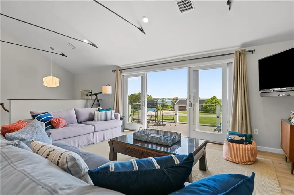 49 Ocean Drive Little Compton RI 02837