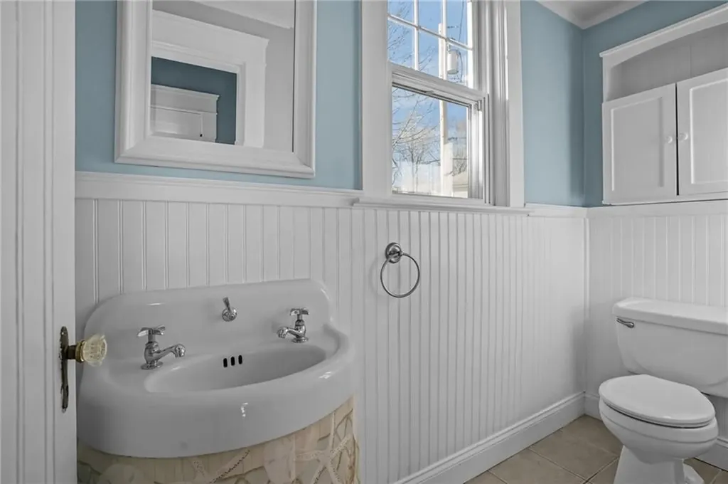 58 Youngs Avenue West Warwick RI 02893