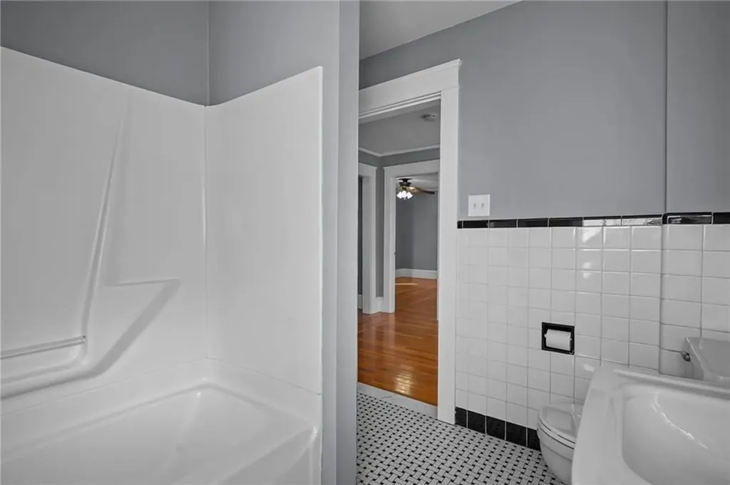 58 Youngs Avenue West Warwick RI 02893