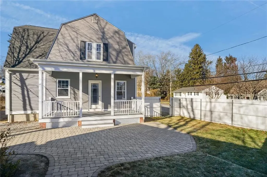 58 Youngs Avenue West Warwick RI 02893