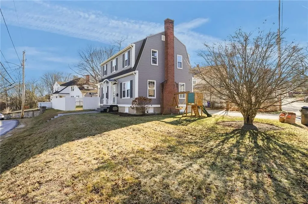 58 Youngs Avenue West Warwick RI 02893