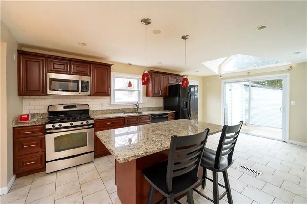 67 Cameron Street Pawtucket RI 02861