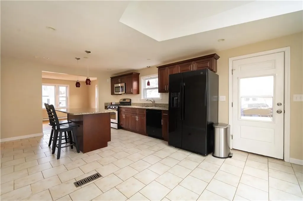 67 Cameron Street Pawtucket RI 02861