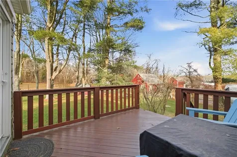 1282 East Road Tiverton RI 02878
