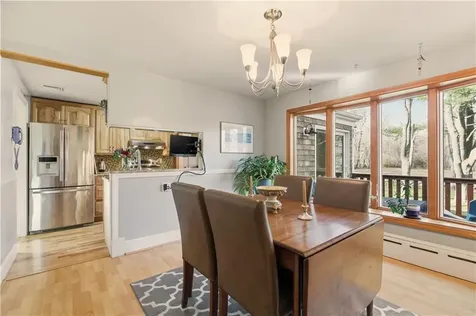 1282 East Road Tiverton RI 02878