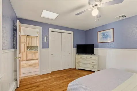 1282 East Road Tiverton RI 02878