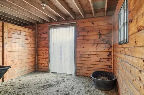 1282 East Road Tiverton RI 02878