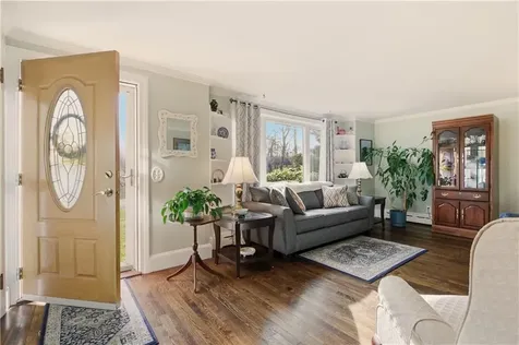 1282 East Road Tiverton RI 02878