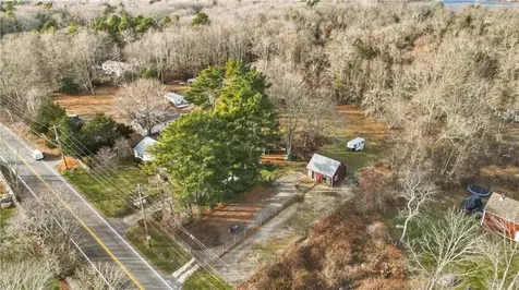 1282 East Road Tiverton RI 02878